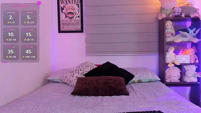 Snapshot of _Skie_ chatting on March 27, 3:45 am Skie online show from March 27, 3:45 am