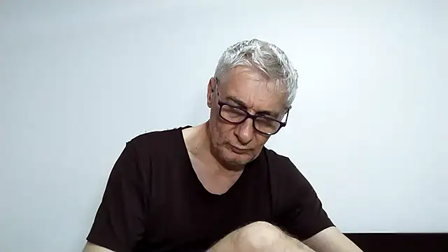 BIGUNCUTHARDCOCK online show from February 14, 1:35 am