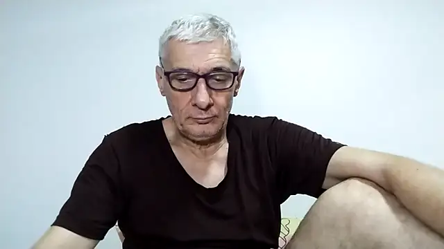 BIGUNCUTHARDCOCK online show from February 28, 1:34 pm