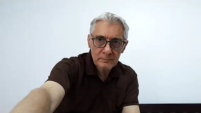 Snapshot of BIGUNCUTHARDCOCK chatting on May 15, 11:23 pm BIGUNCUTHARDCOCK online show from May 15, 11:23 pm