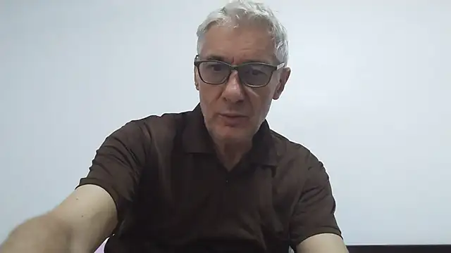 Snapshot of BIGUNCUTHARDCOCK chatting on June 20, 12:58 am BIGUNCUTHARDCOCK online show from June 20, 12:58 am