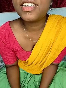 Snapshot of tamilachi4u chatting on January 3, 5:31 pm tamilachi4u online show from January 3, 5:31 pm