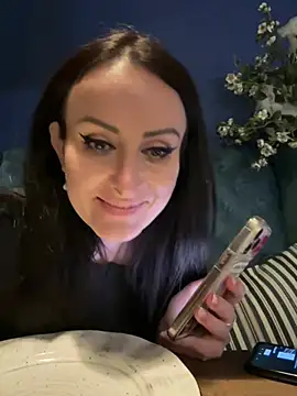 Snapshot of _AHHA_ chatting on January 22, 11:34 am AHHA online show from January 22, 11:34 am