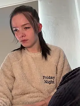 RoxiBlack online show from December 15, 7:56 am