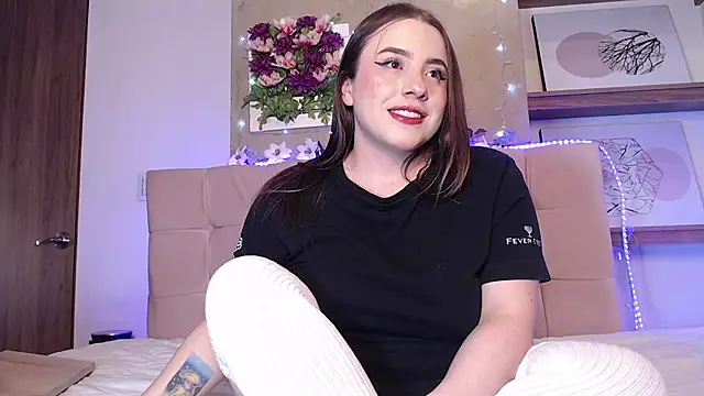 Snapshot of Linaa_morris chatting on December 10, 4:45 am Linaa morris online show from December 10, 4:45 am