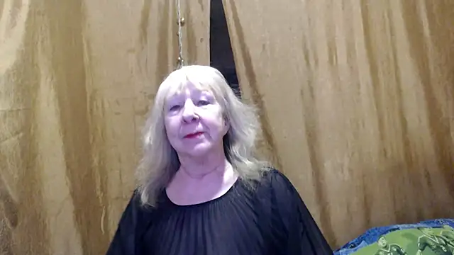 Snapshot of _Estelitta_5 chatting on February 7, 11:01 am  Estelitta 5 online show from February 7, 11:01 am