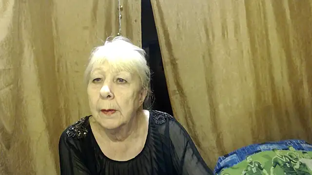 Snapshot of _Estelitta_5 chatting on February 8, 10:39 am  Estelitta 5 online show from February 8, 10:39 am
