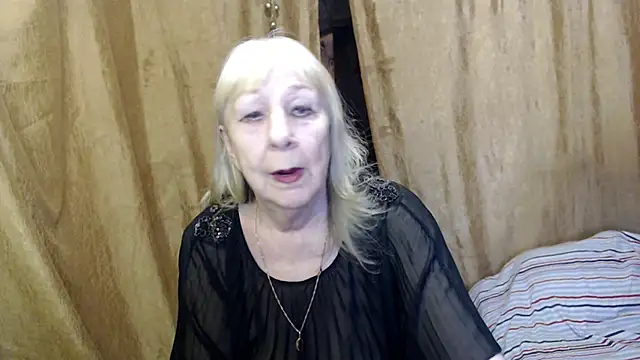 Snapshot of _Estelitta_5 chatting on February 26, 3:19 pm  Estelitta 5 online show from February 26, 3:19 pm