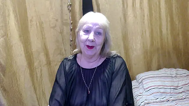 Snapshot of _Estelitta_5 chatting on February 26, 9:27 pm  Estelitta 5 online show from February 26, 9:27 pm