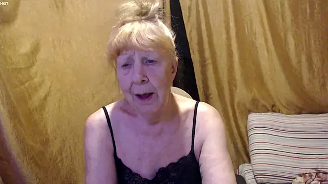 Snapshot of _Estelitta_5 chatting on October 15, 3:56 pm  Estelitta 5 online show from October 15, 3:56 pm