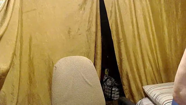 Snapshot of _Estelitta_5 chatting on November 21, 3:38 am Estelitta 5 online show from November 21, 3:38 am