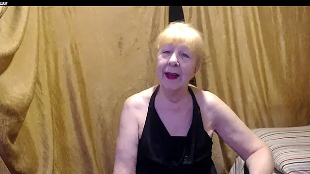 Snapshot of _Estelitta_5 chatting on November 22, 7:40 am Estelitta 5 online show from November 22, 7:40 am