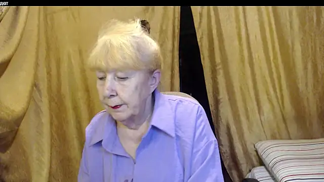 Snapshot of _Estelitta_5 chatting on November 23, 8:58 am Estelitta 5 online show from November 23, 8:58 am