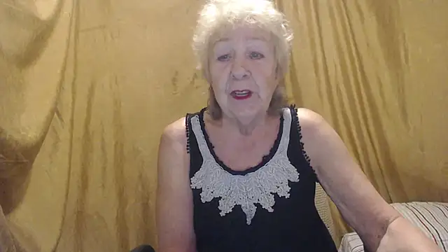 Snapshot of _Estelitta_5 chatting on February 3, 8:52 am Estelitta 5 online show from February 3, 8:52 am