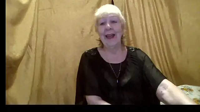Snapshot of _Estelitta_5 chatting on February 13, 5:42 pm Estelitta 5 online show from February 13, 5:42 pm