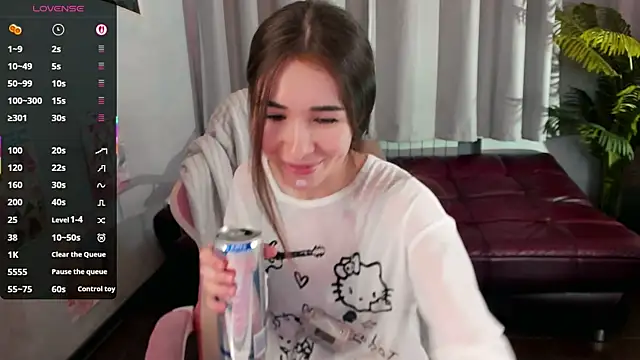 Snapshot of ashleyro1 chatting on December 1, 1:16 pm ashleyro1 online show from December 1, 1:16 pm