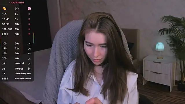 Snapshot of ashleyro1 chatting on February 10, 1:37 pm ashleyro1 online show from February 10, 1:37 pm