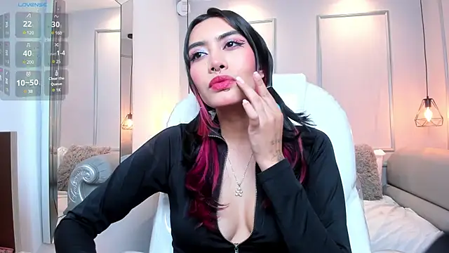 Snapshot of AzuraKindong chatting on January 30, 7:37 pm AzuraKindong online show from January 30, 7:37 pm