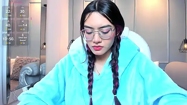 AzuraKindong online show from January 9, 7:26 pm