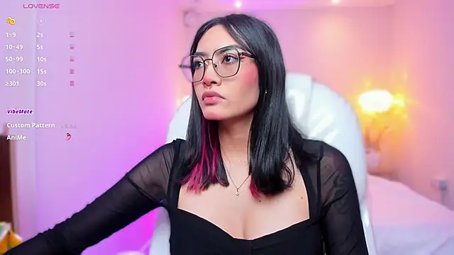 AzuraKindong online show from March 20, 7:19 pm