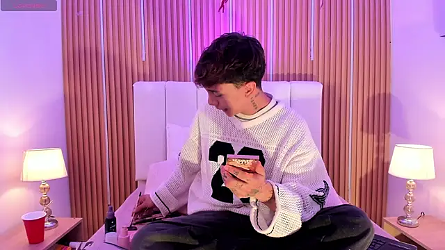 Tomy Rox online show from February 19, 8:49 pm