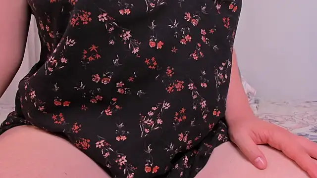 Snapshot of orchide_ chatting on February 3, 2:03 am orchide online show from February 3, 2:03 am