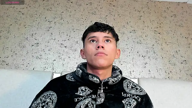 Snapshot of Angel_esteban_fx chatting on March 8, 3:39 am Angel esteban fx online show from March 8, 3:39 am