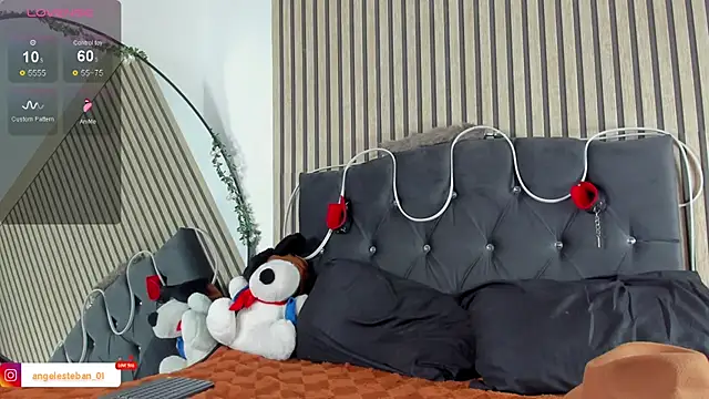 Snapshot of Angel_esteban_fx chatting on February 4, 7:09 pm Angel esteban fx online show from February 4, 7:09 pm