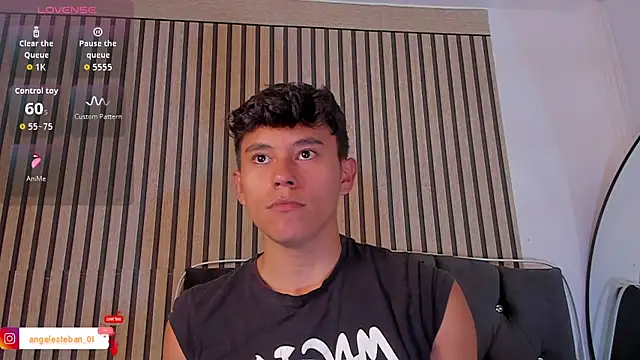 Snapshot of Angel_esteban_fx chatting on July 2, 6:25 pm Angel esteban fx online show from July 2, 6:25 pm