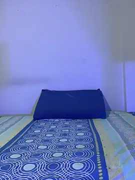 jampool001 online show from June 14, 2:09 am