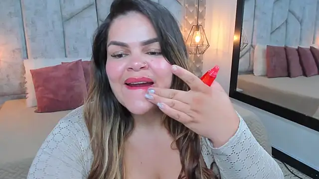 Sara Thompsoon online show from March 2, 11:50 am