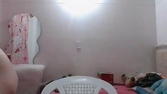 stephanie allen online show from November 17, 6:52 am