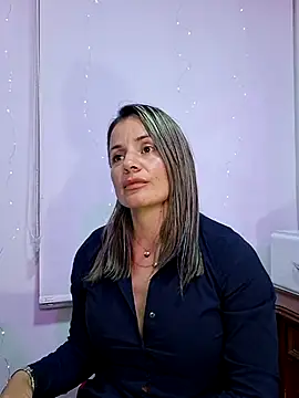 sweetfantasyy69 online show from February 9, 11:09 pm