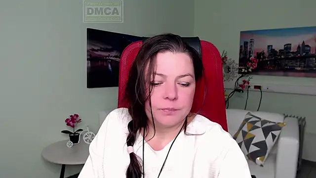 Lily flower7 online show from December 5, 5:05 am