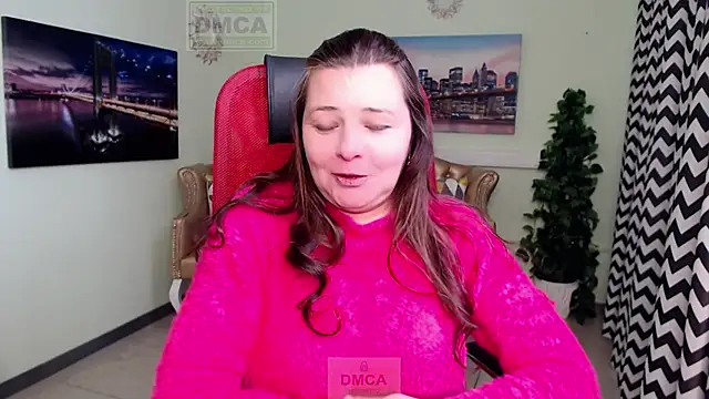 Snapshot of Lily_flower7 chatting on April 22, 4:48 am Lily flower7 online show from April 22, 4:48 am