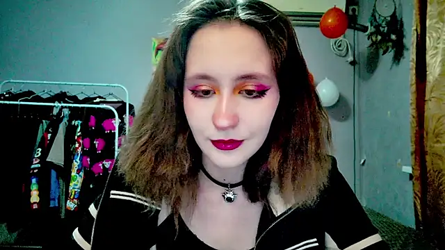 JoannaTompson online show from November 21, 12:10 am