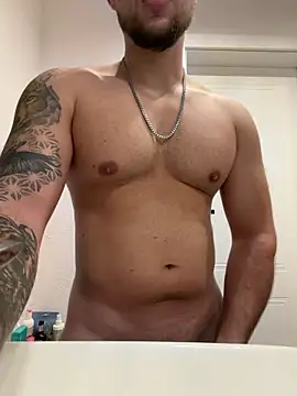 Snapshot of tjuodziauskas chatting on February 9, 6:28 am tjuodziauskas online show from February 9, 6:28 am