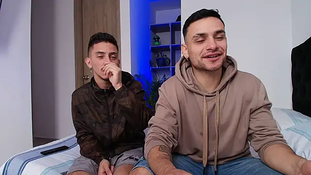 Aron-santoro online show from December 22, 3:09 pm