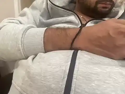 Snapshot of slavekinky001 chatting on December 27, 10:05 pm slavekinky001 online show from December 27, 10:05 pm