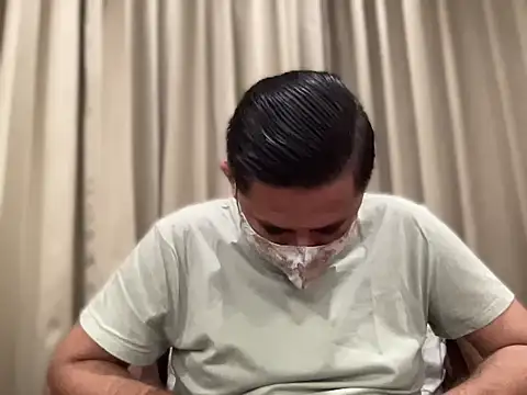 slavekinky001 online show from October 31, 8:32 pm