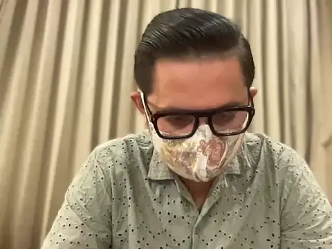 slavekinky001 online show from April 11, 7:18 pm