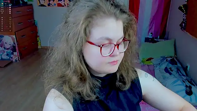 Snapshot of Sashy_Way chatting on July 9, 6:01 pm Sashy Way online show from July 9, 6:01 pm