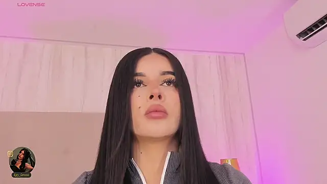 kaylarossi online show from May 13, 6:38 pm