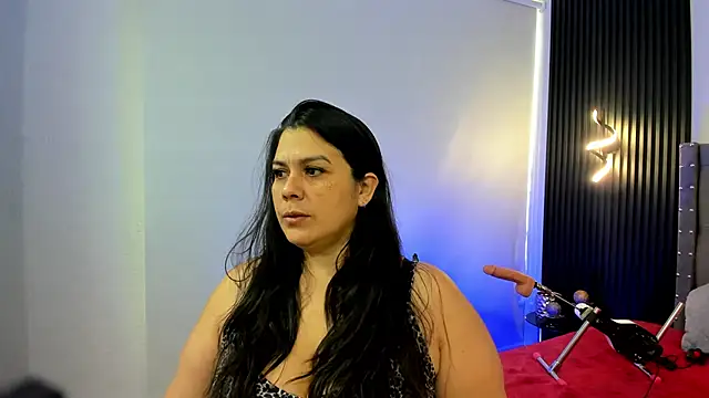 martina foxy  online show from November 11, 12:05 pm