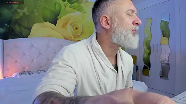 BlowMyXXL online show from February 6, 8:07 am