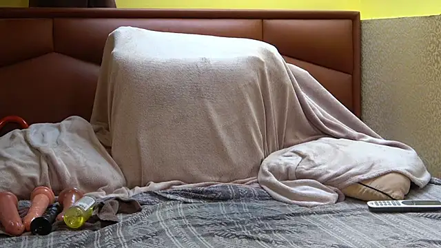 DanicaMoore online show from April 12, 12:54 pm