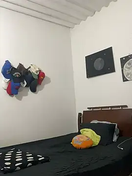 Twinscolom online show from March 17, 12:30 pm