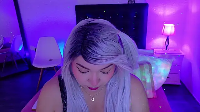 Snapshot of Cuckold_lover69 chatting on February 15, 3:52 am Cuckold lover69 online show from February 15, 3:52 am