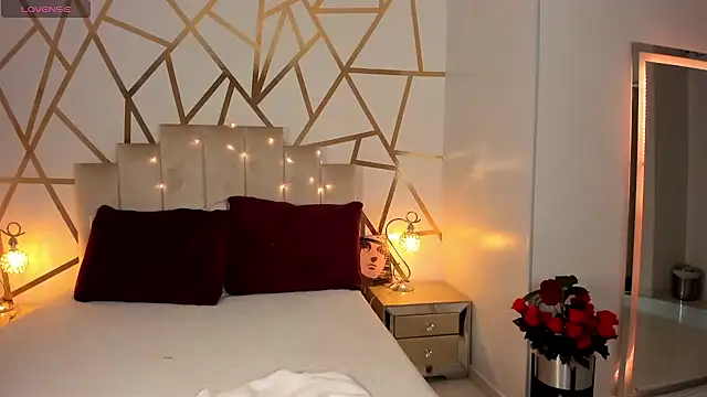 Snapshot of MiaAdams21 chatting on January 26, 3:06 am MiaAdams21 online show from January 26, 3:06 am