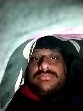 Snapshot of sri995955 chatting on January 26, 10:12 am sri995955 online show from January 26, 10:12 am